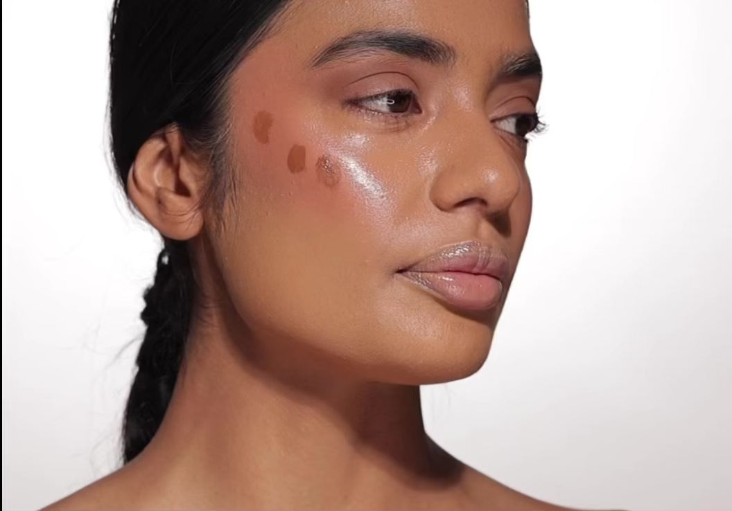 Load video: Video of girl turn head to the left as she brings up the EMAANLDN Matte Longwear Concealer to her face.